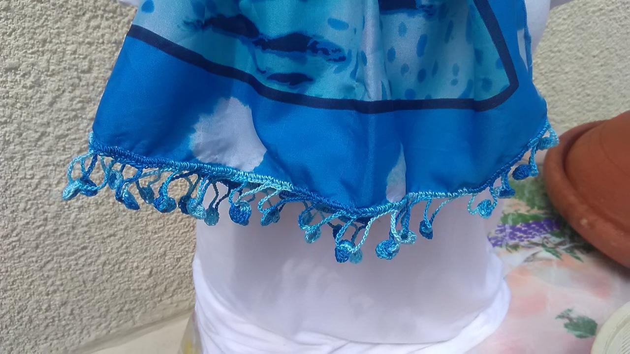 foulard bleu turquoise